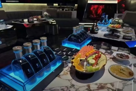 成都夜总会招聘,成都世纪洲际夜总会招聘客户接待,提供宿舍