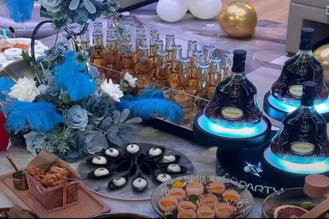 成都夜总会招聘,成都模特招聘,公司待遇优,期待联系莫犹豫